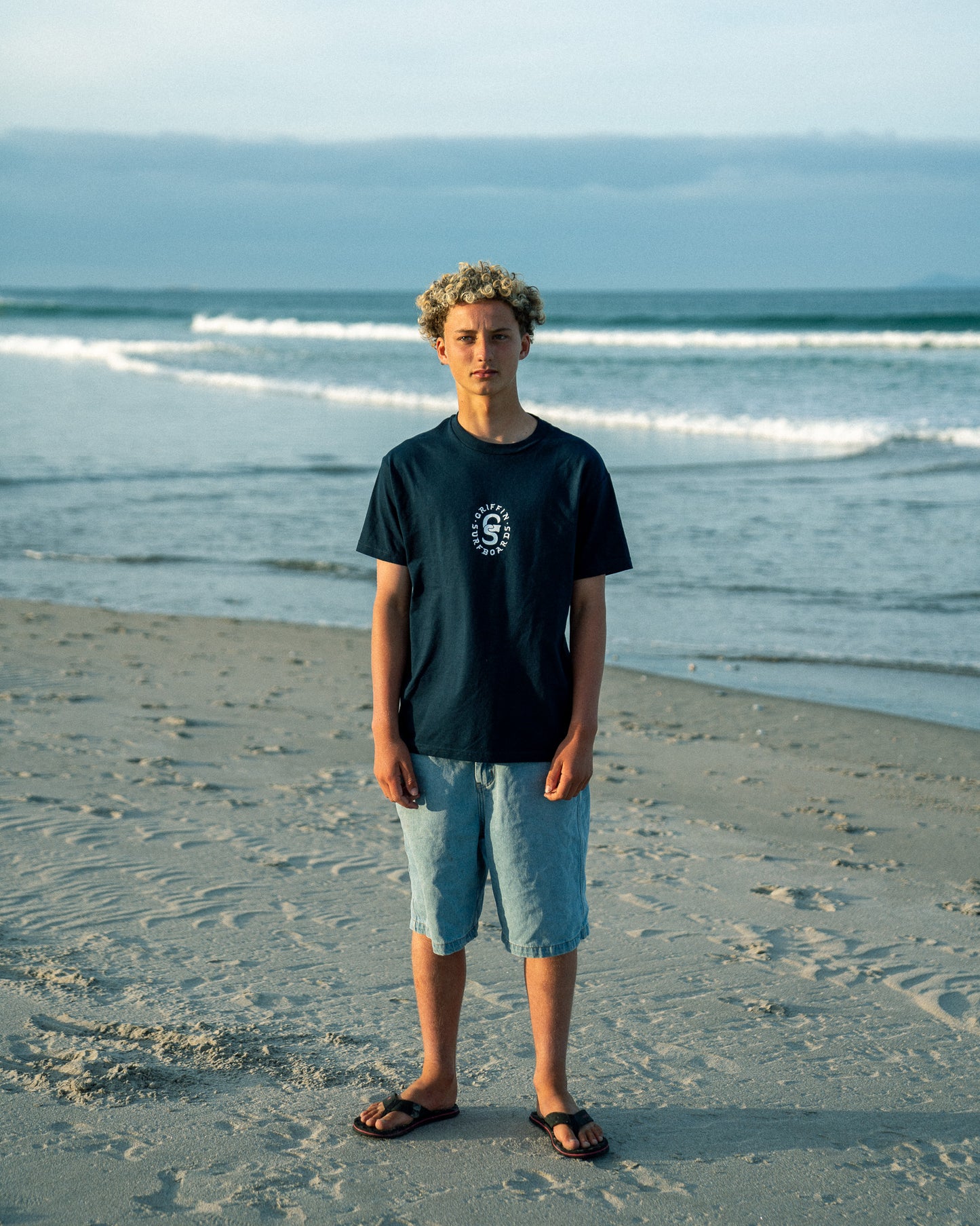 LOGO TEE | NAVY